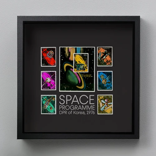 severna koreja svemirski program, 1976 originalne poštanske markice uramljeno 25x25 cm  